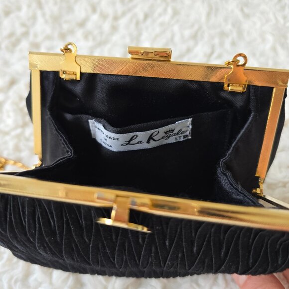 Vintage La Regale LTD Black Crinkled Satin Evening Bag with Gold Chain - Picture 6 of 7
